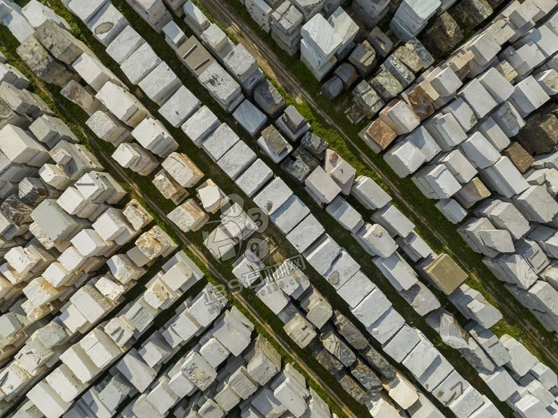 探秘泉俊輕奢館:五大石材與三大場(chǎng)館的華麗交織